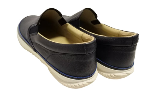 【SPINGLE SP1059 ネイビー】リラクシーなカンガルーレザースリッポン